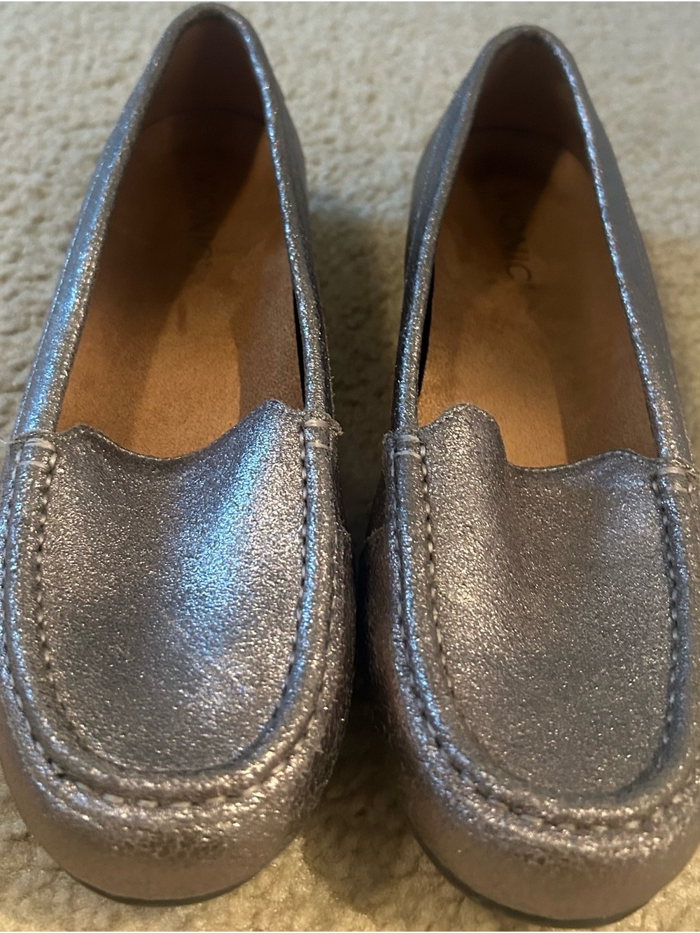 Vionic Women’s Debbie Metallic Silver Slip-On Loafers/Moccasins 9